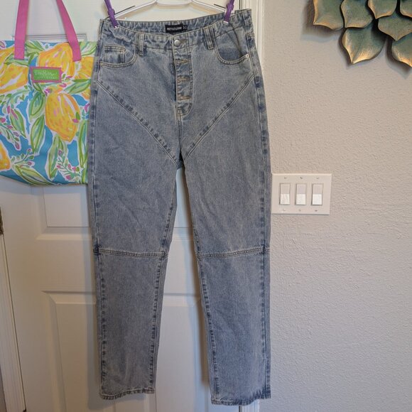 NWT | PRETTY LITTLE THING | High Waist Seam Detail Mom Jeans | BLEACH WASH | 10 - Picture 4 of 14